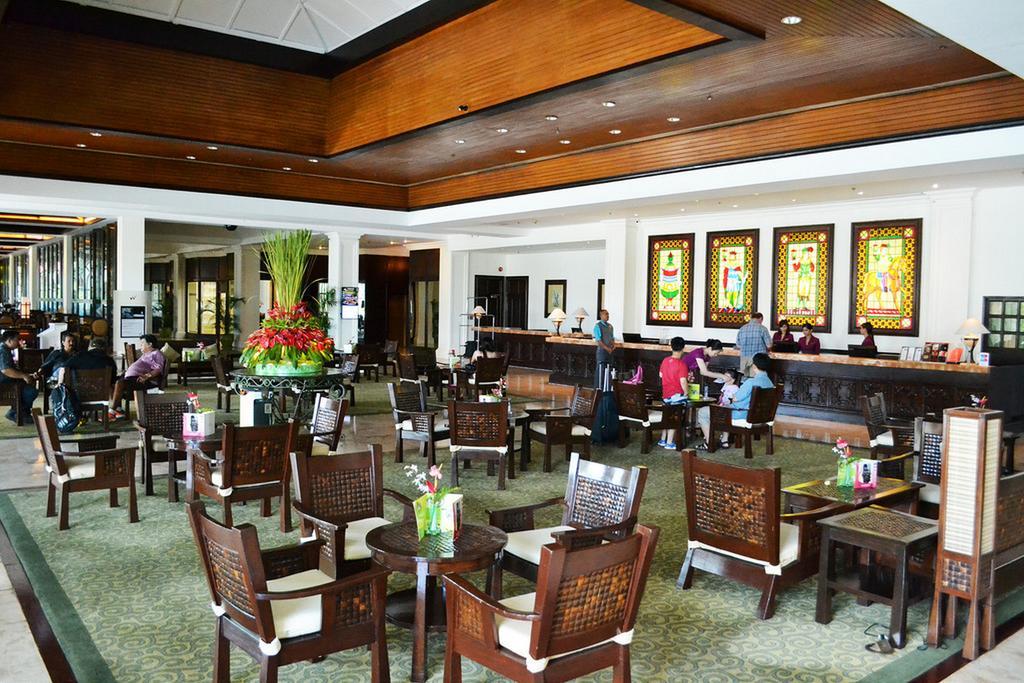 Waterfront Airport Hotel And Casino Lapu-Lapu City Dış mekan fotoğraf